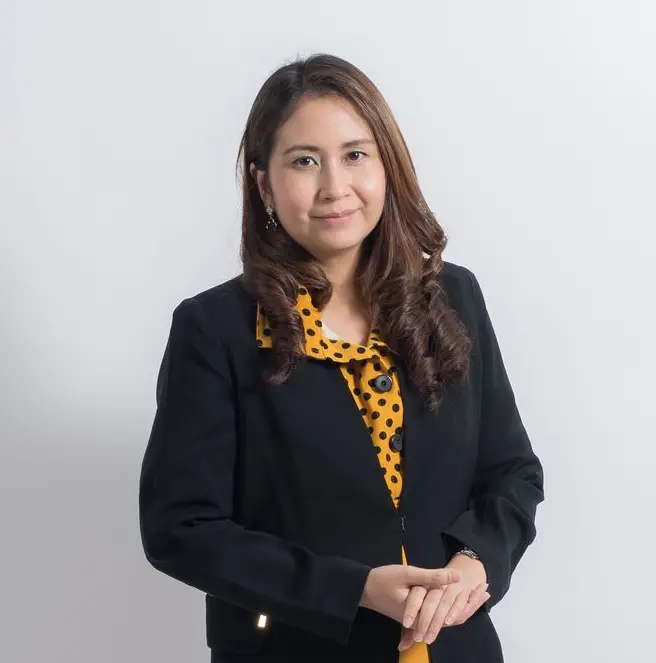 คุณภัทราพร พิทักษ์สิทธิ์ ประธานเจ้าหน้าที่บริหาร องค์กรสัมพันธ์ กลุ่มอีซูซุอึ้งง่วนไต๋ อีซูซุอึ้งง่วนไต๋